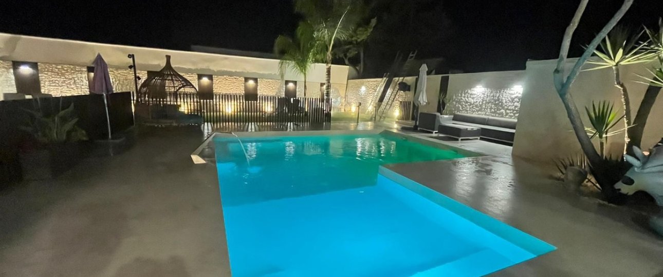 Resale - Villa - Estepona - New Golden Mile