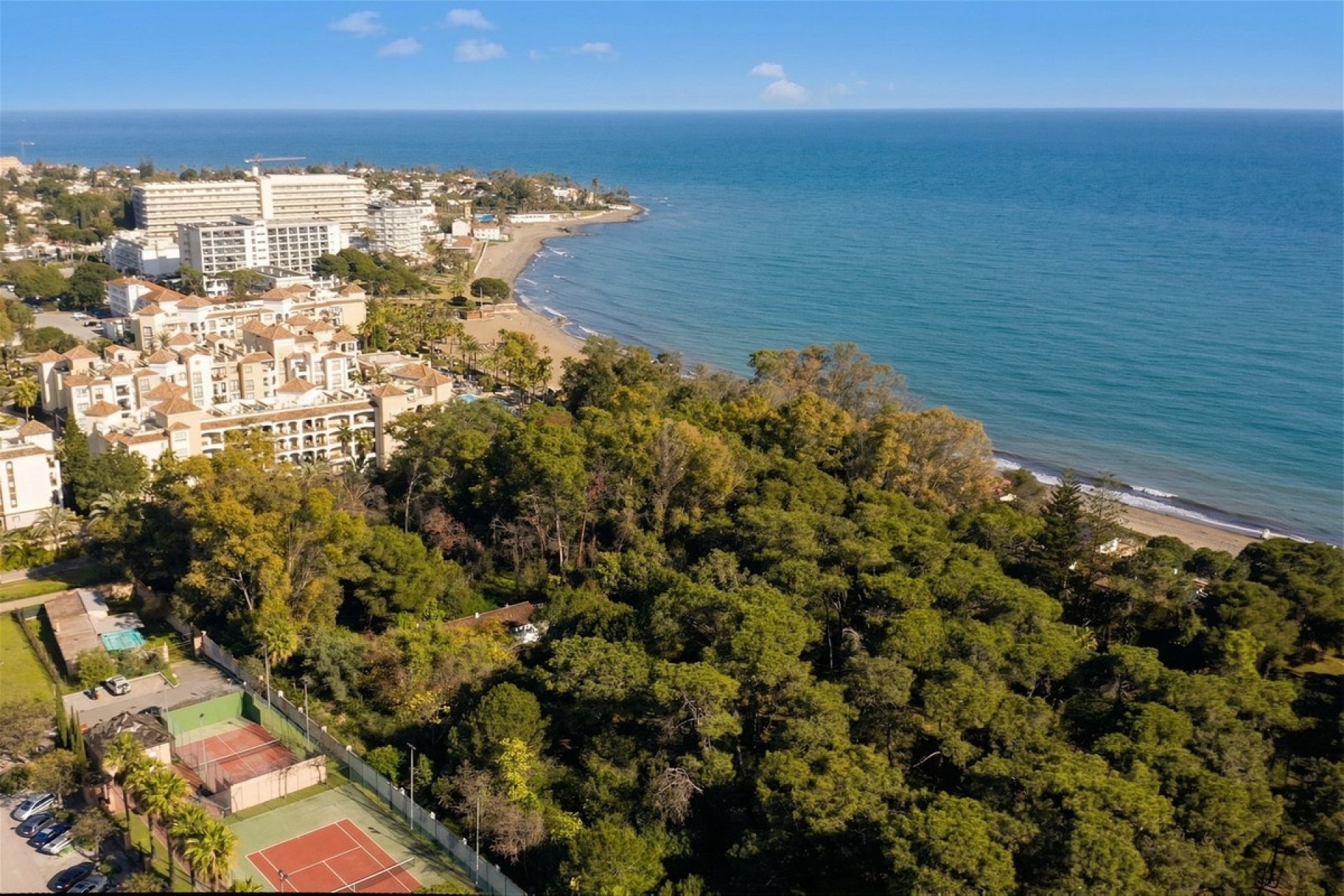 Resale - Villa - Estepona - New Golden Mile