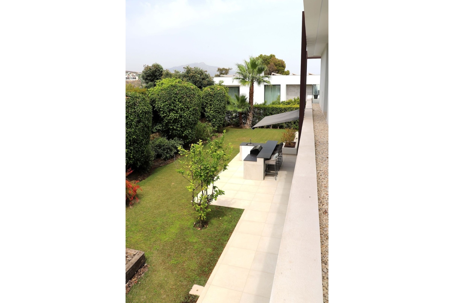 Resale - Villa - Estepona - New Golden Mile