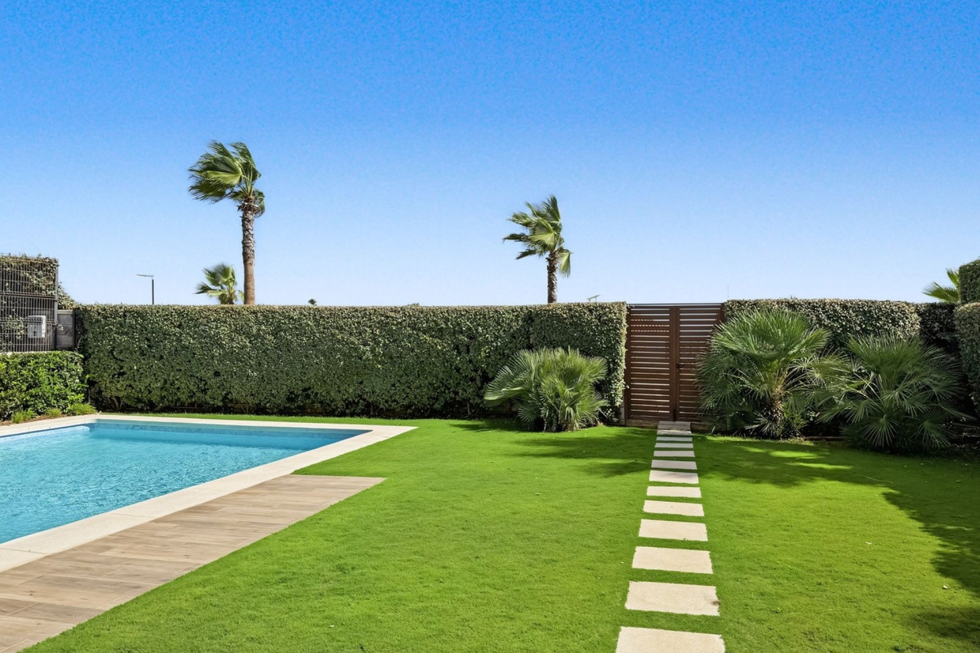 Resale - Villa - Estepona - New Golden Mile
