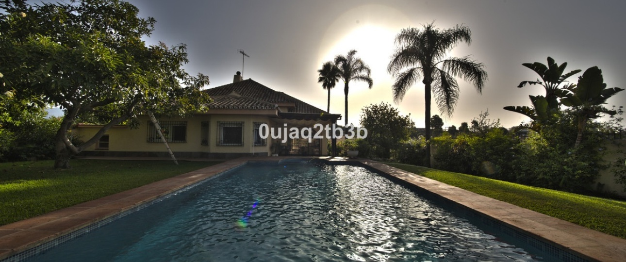 Resale - Villa - Estepona - New Golden Mile