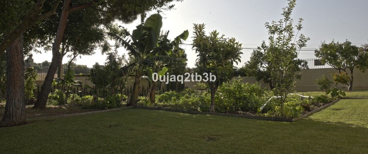 Resale - Villa - Estepona - New Golden Mile