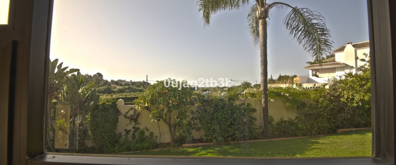 Resale - Villa - Estepona - New Golden Mile