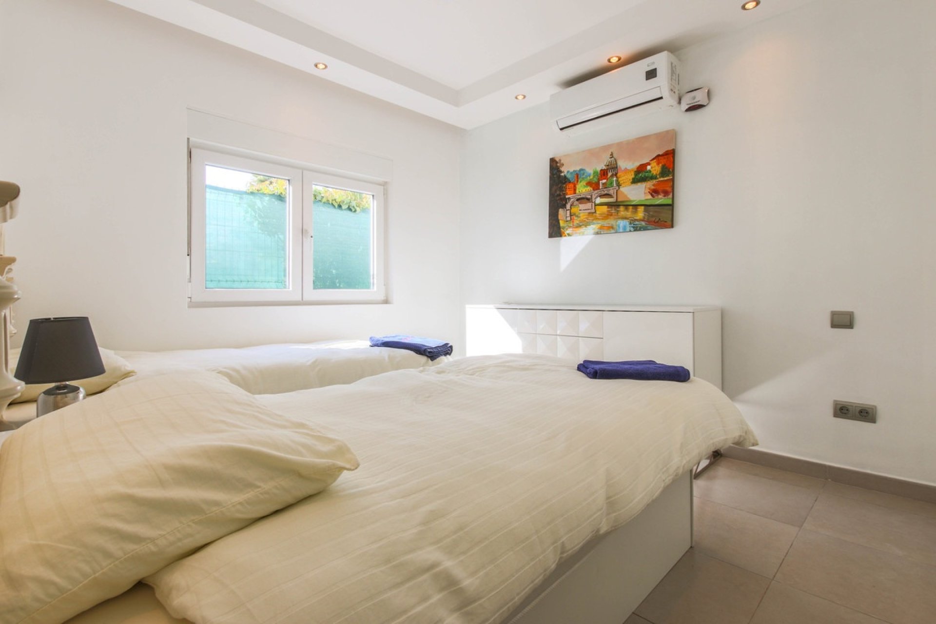 Resale - Villa - Estepona - New Golden Mile