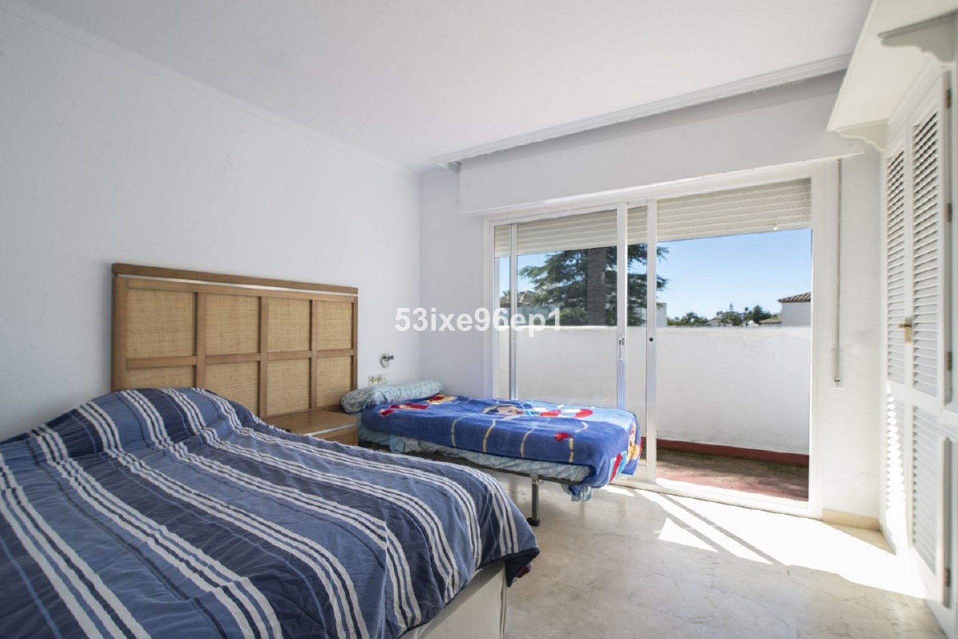 Resale - Villa - Estepona - New Golden Mile