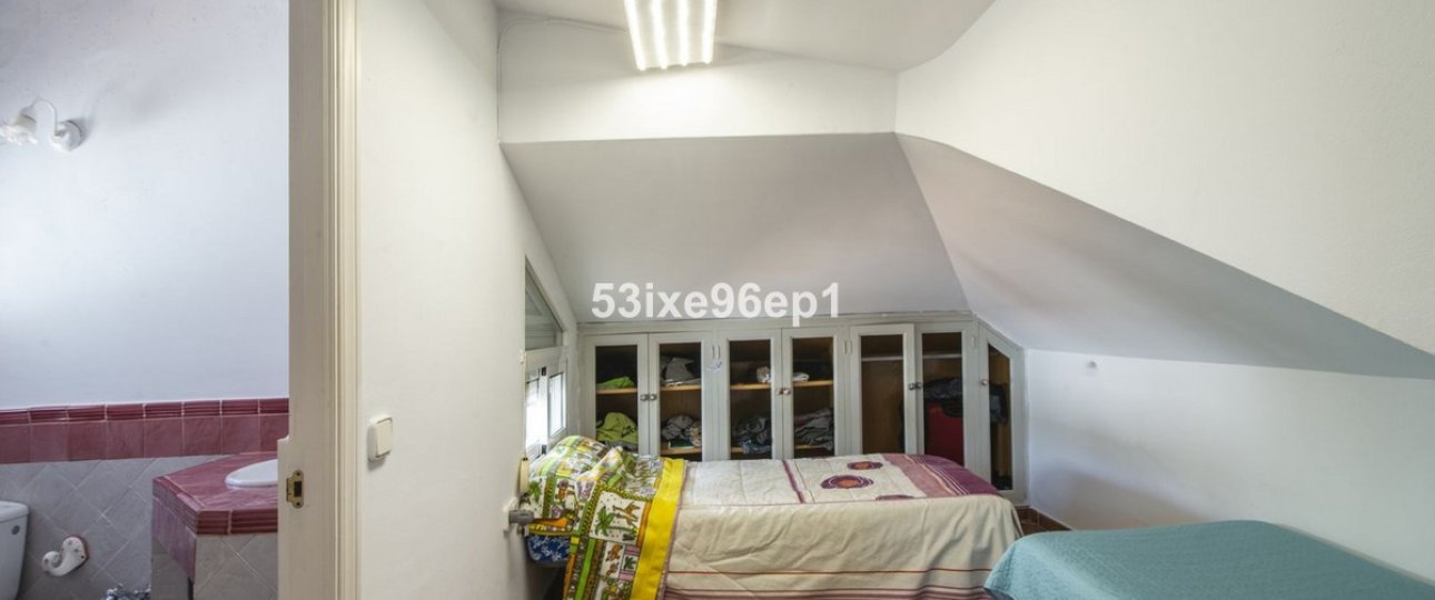 Resale - Villa - Estepona - New Golden Mile