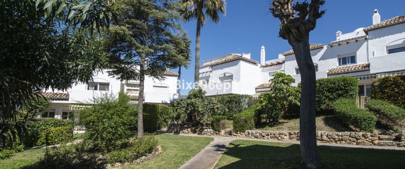 Resale - Villa - Estepona - New Golden Mile
