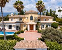 Resale - Villa - Estepona - Selwo