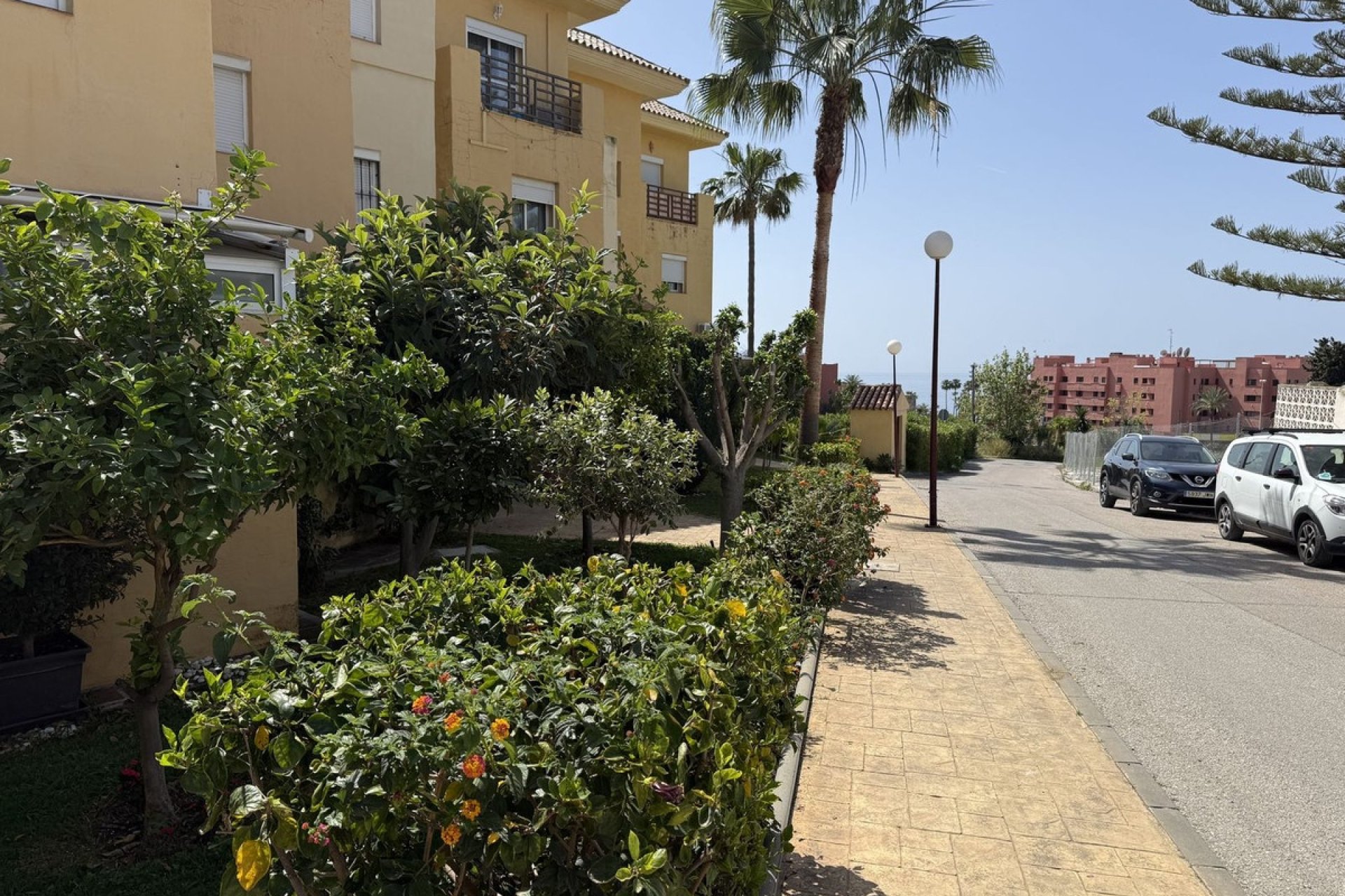 Resale - Villa - Estepona - Selwo