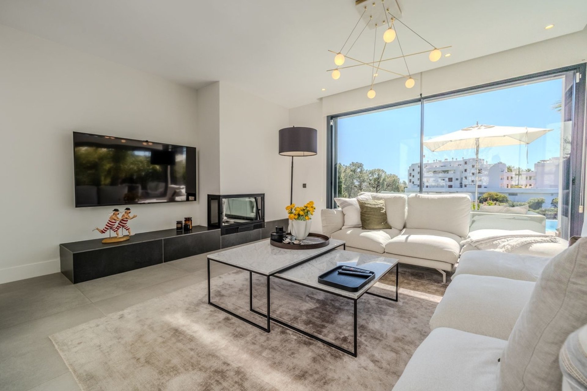 Resale - Villa - Estepona - Selwo