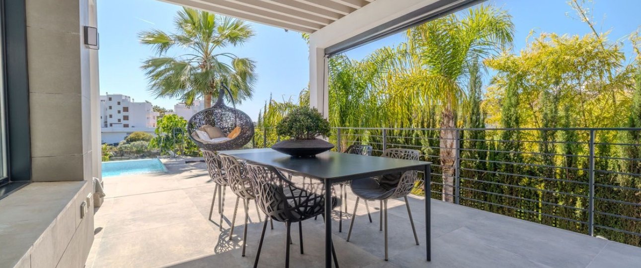 Resale - Villa - Estepona - Selwo