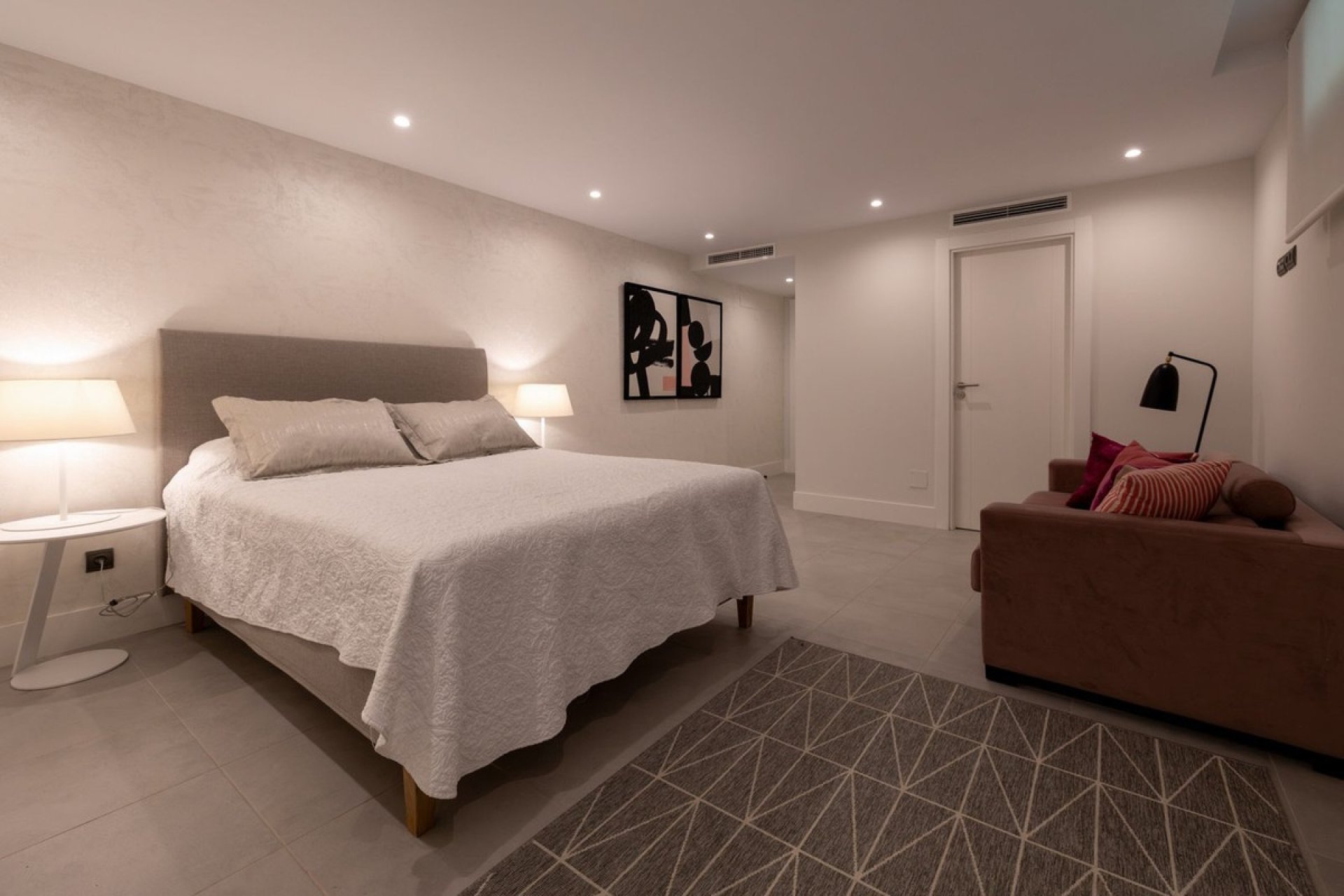Resale - Villa - Estepona - Selwo