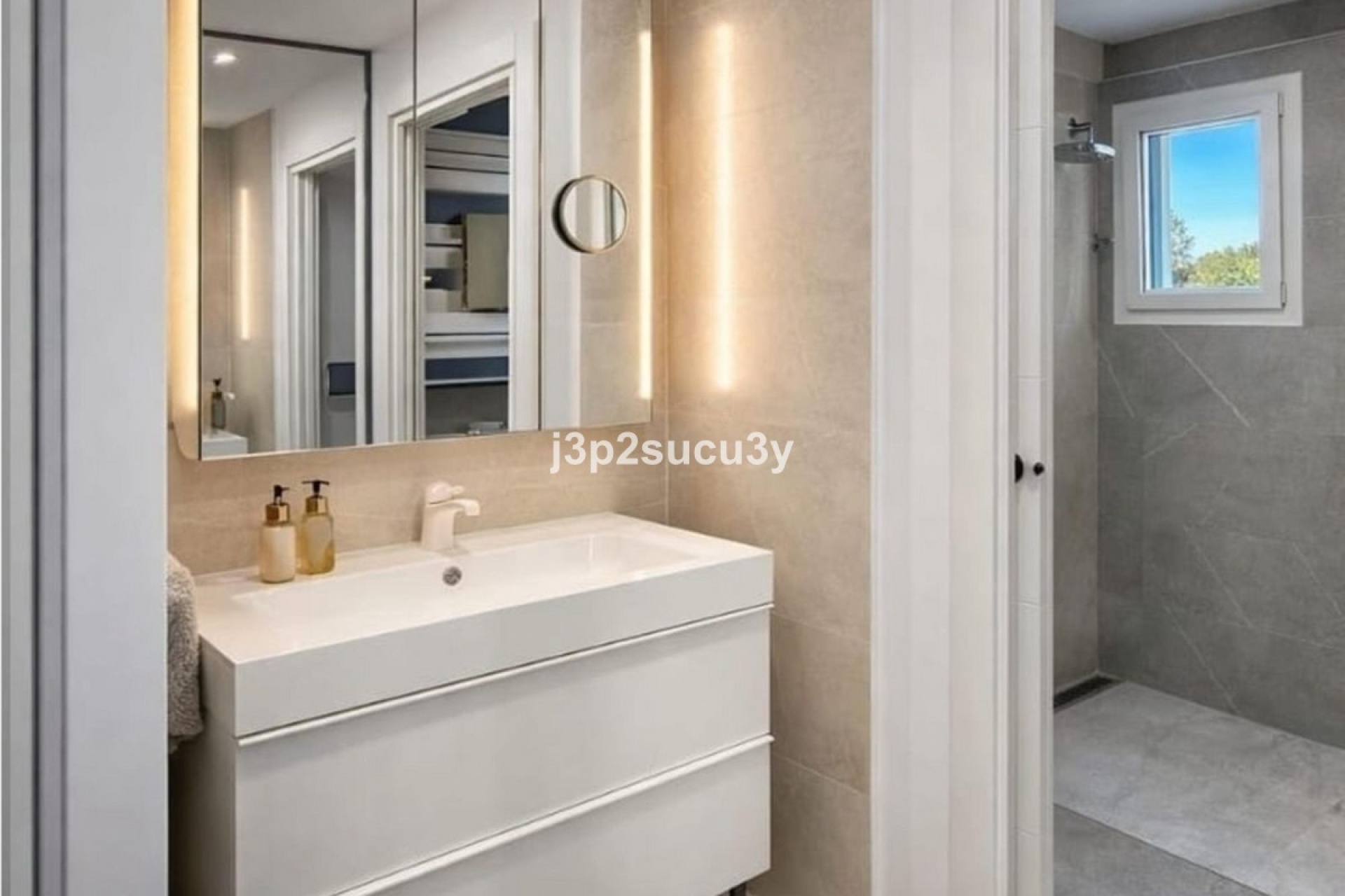 Resale - Villa - Estepona - Selwo