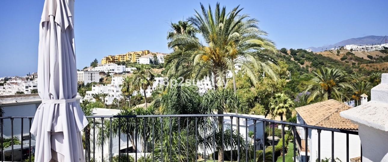 Resale - Villa - Estepona - Selwo