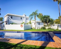 Resale - Villa - Estepona - Selwo