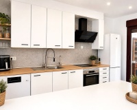 Resale - Villa - Estepona - Selwo