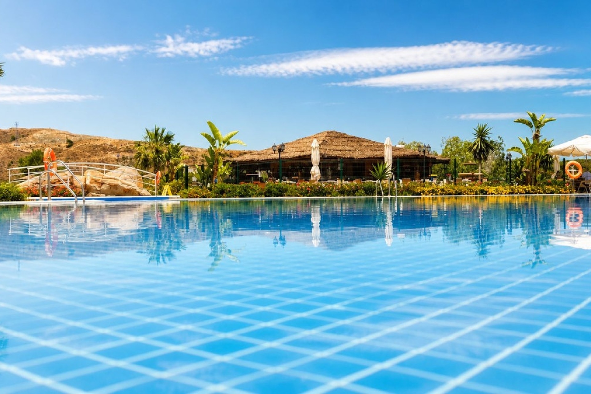 Resale - Villa - Estepona - Selwo