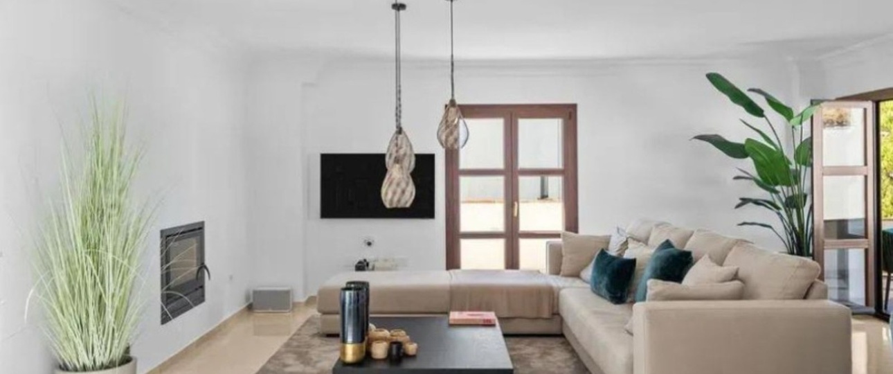 Resale - Villa - Estepona - Selwo