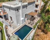 Resale - Villa - Estepona - Selwo