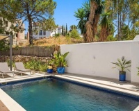 Resale - Villa - Estepona - Selwo