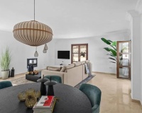 Resale - Villa - Estepona - Selwo