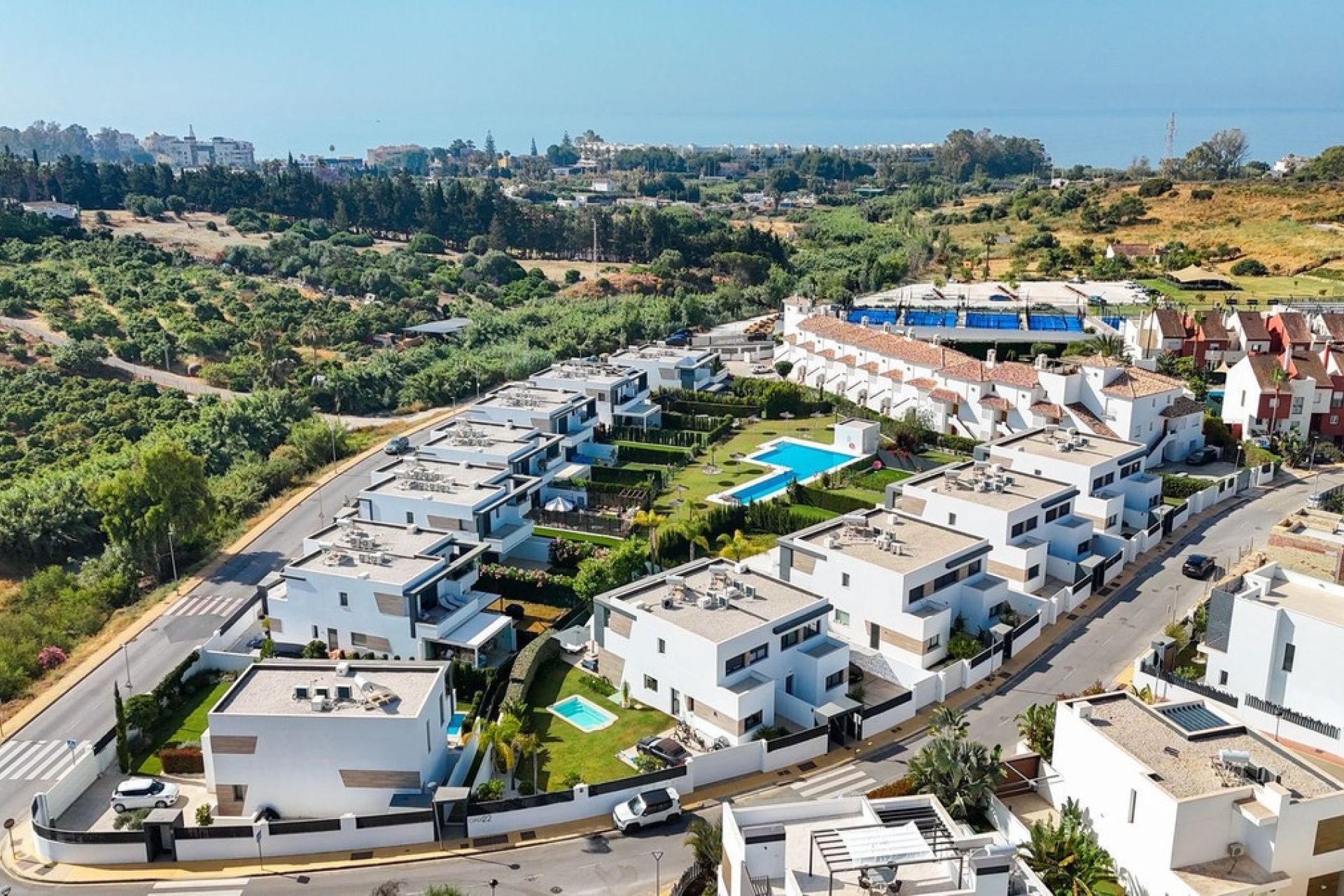 Resale - Villa - Estepona - Selwo