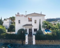 Resale - Villa - Estepona - Selwo