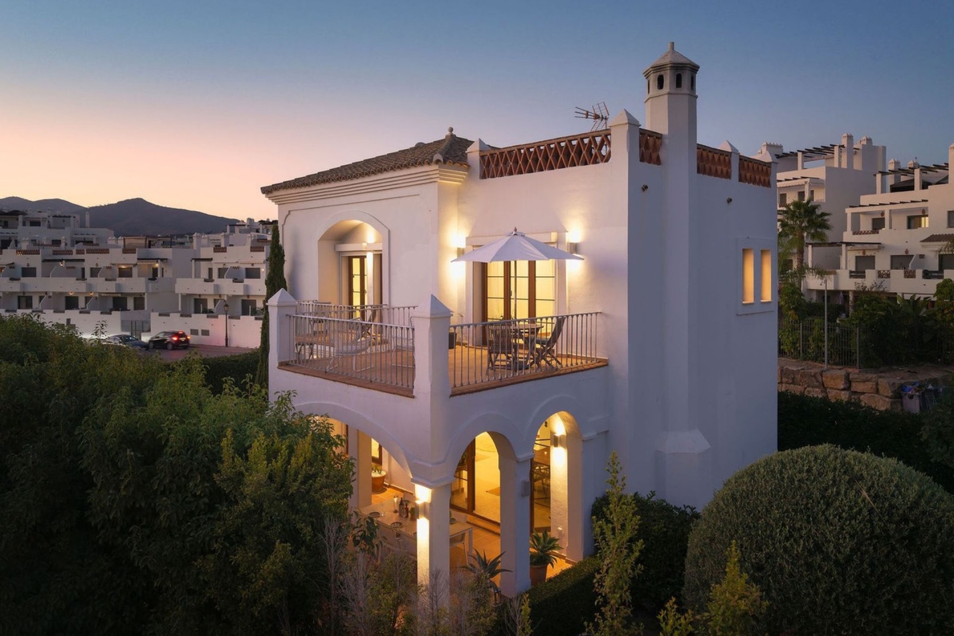 Resale - Villa - Estepona - Selwo