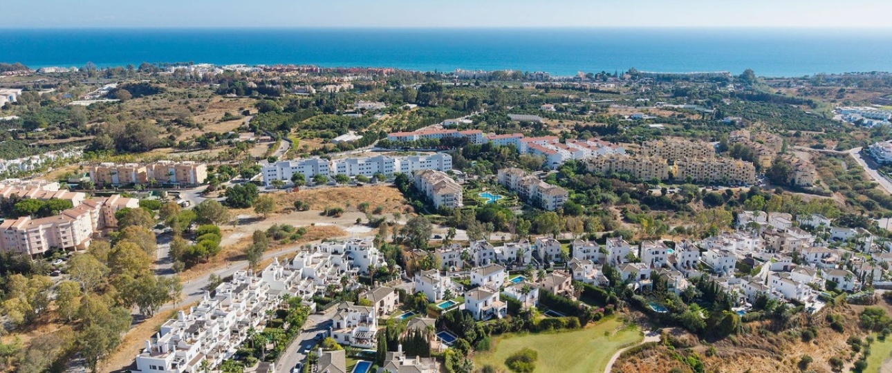 Resale - Villa - Estepona - Selwo