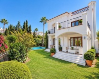Resale - Villa - Estepona - Selwo