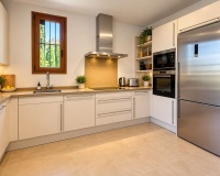 Resale - Villa - Estepona - Selwo
