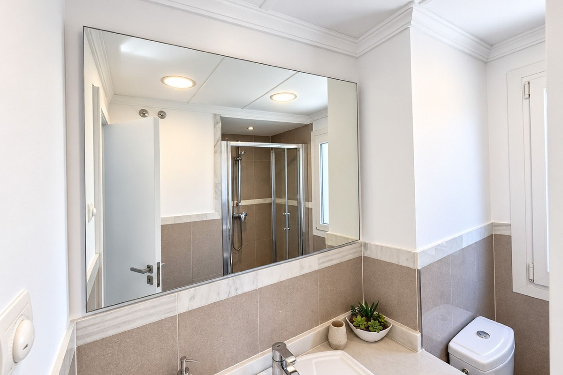 Resale - Villa - Estepona - Selwo