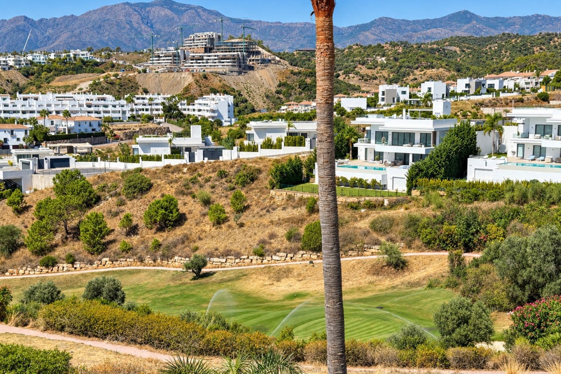 Resale - Villa - Estepona - Selwo