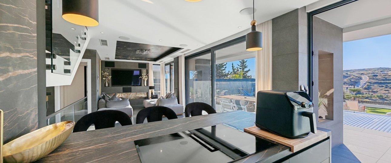 Resale - Villa - Estepona - Valle Romano