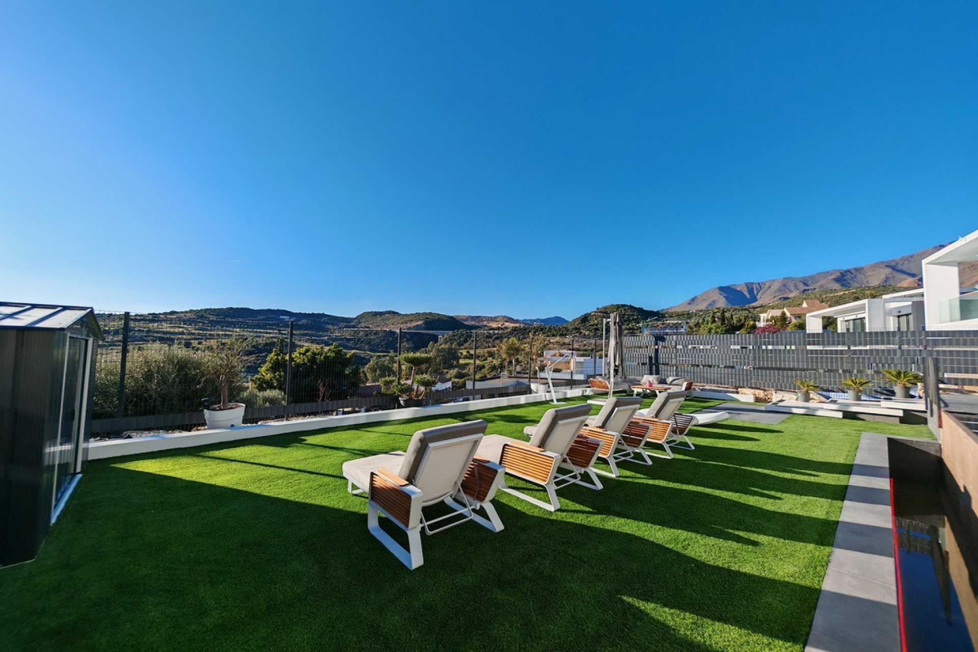 Resale - Villa - Estepona - Valle Romano