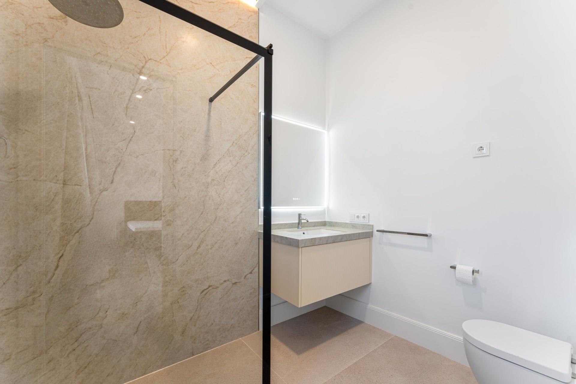 Resale - Villa - Estepona - Valle Romano