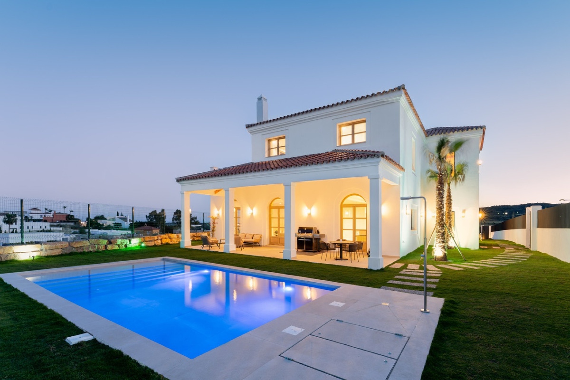 Resale - Villa - Estepona - Valle Romano