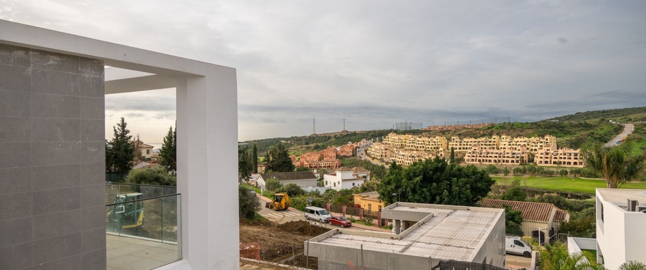 Resale - Villa - Estepona - Valle Romano