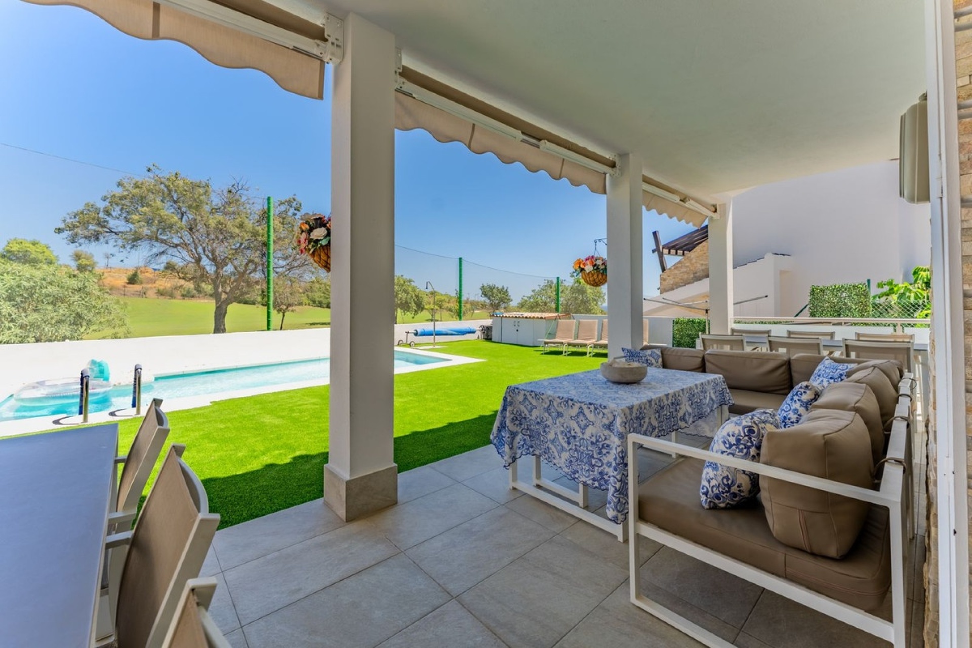Resale - Villa - Estepona - Valle Romano