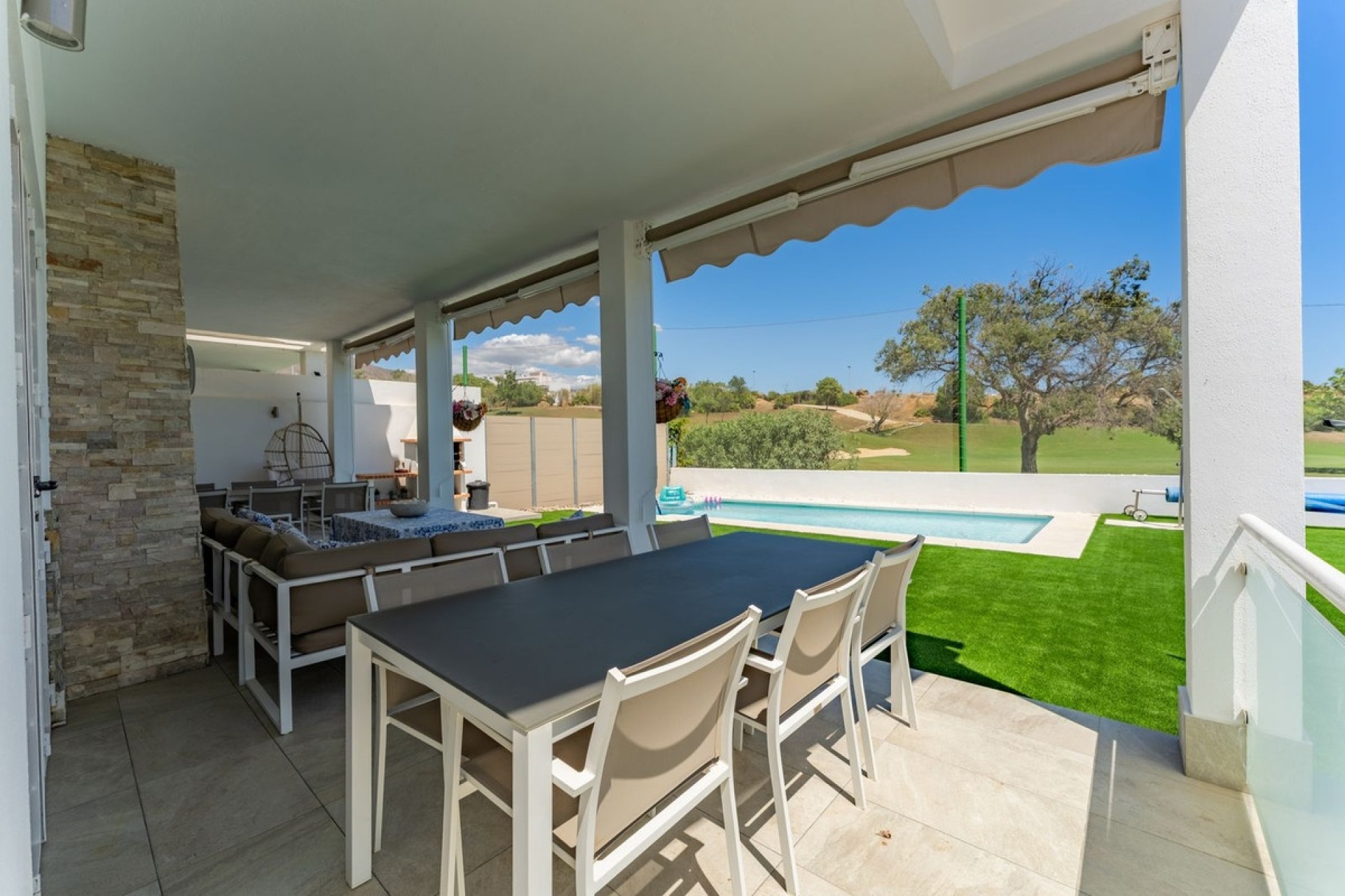 Resale - Villa - Estepona - Valle Romano