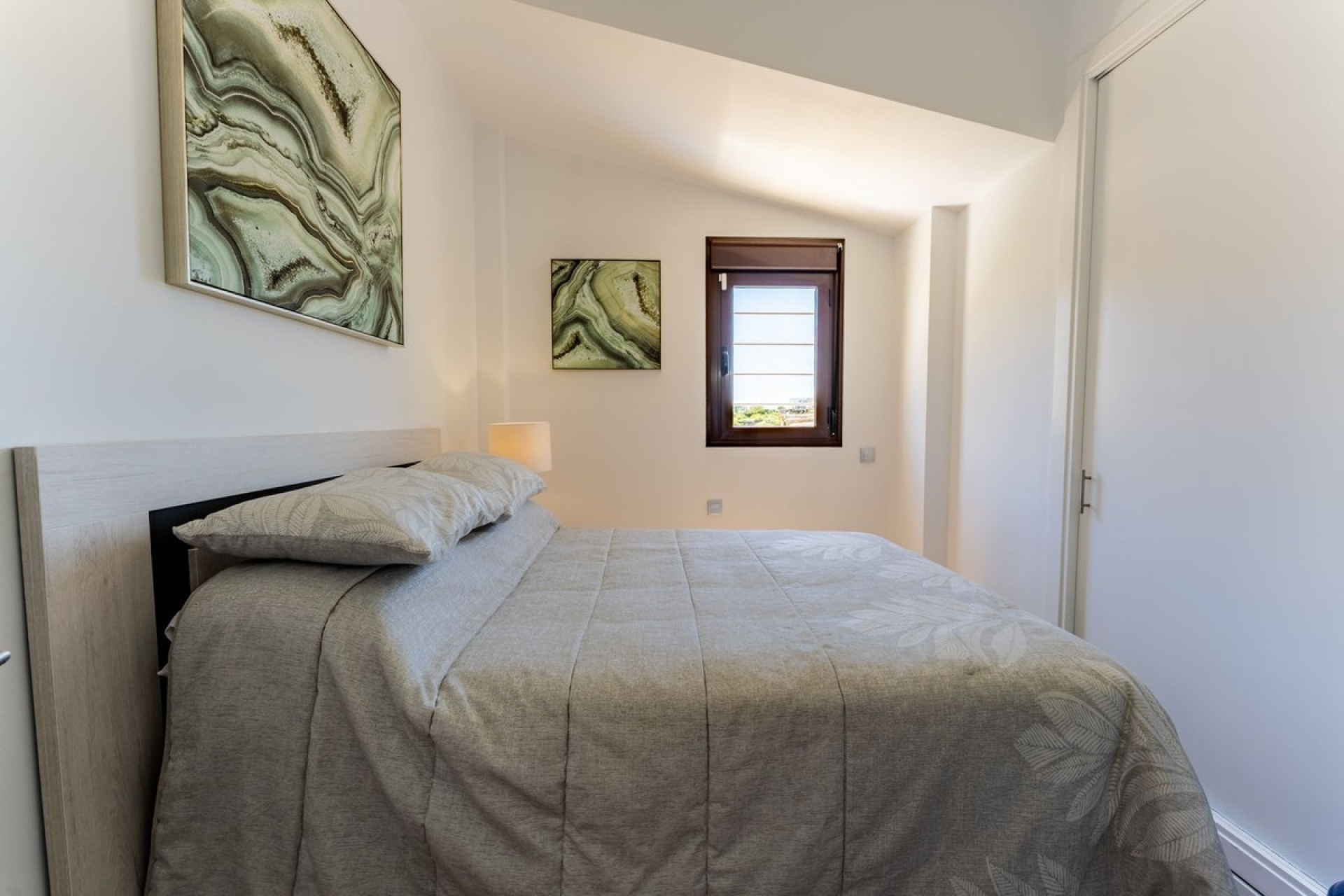 Resale - Villa - Estepona - Valle Romano