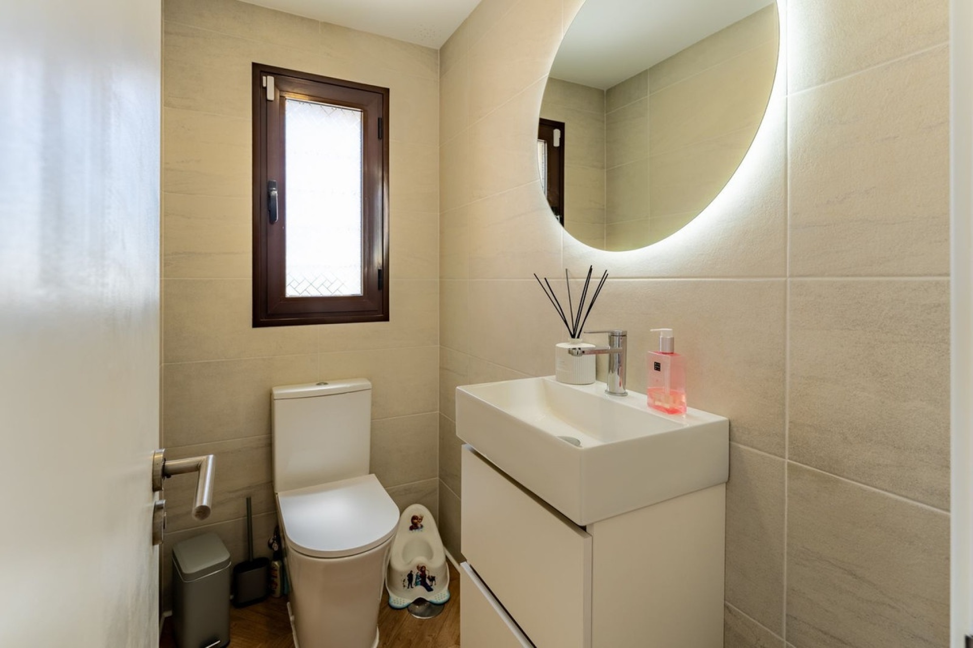 Resale - Villa - Estepona - Valle Romano