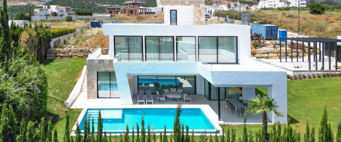 Resale - Villa - Estepona - Valle Romano