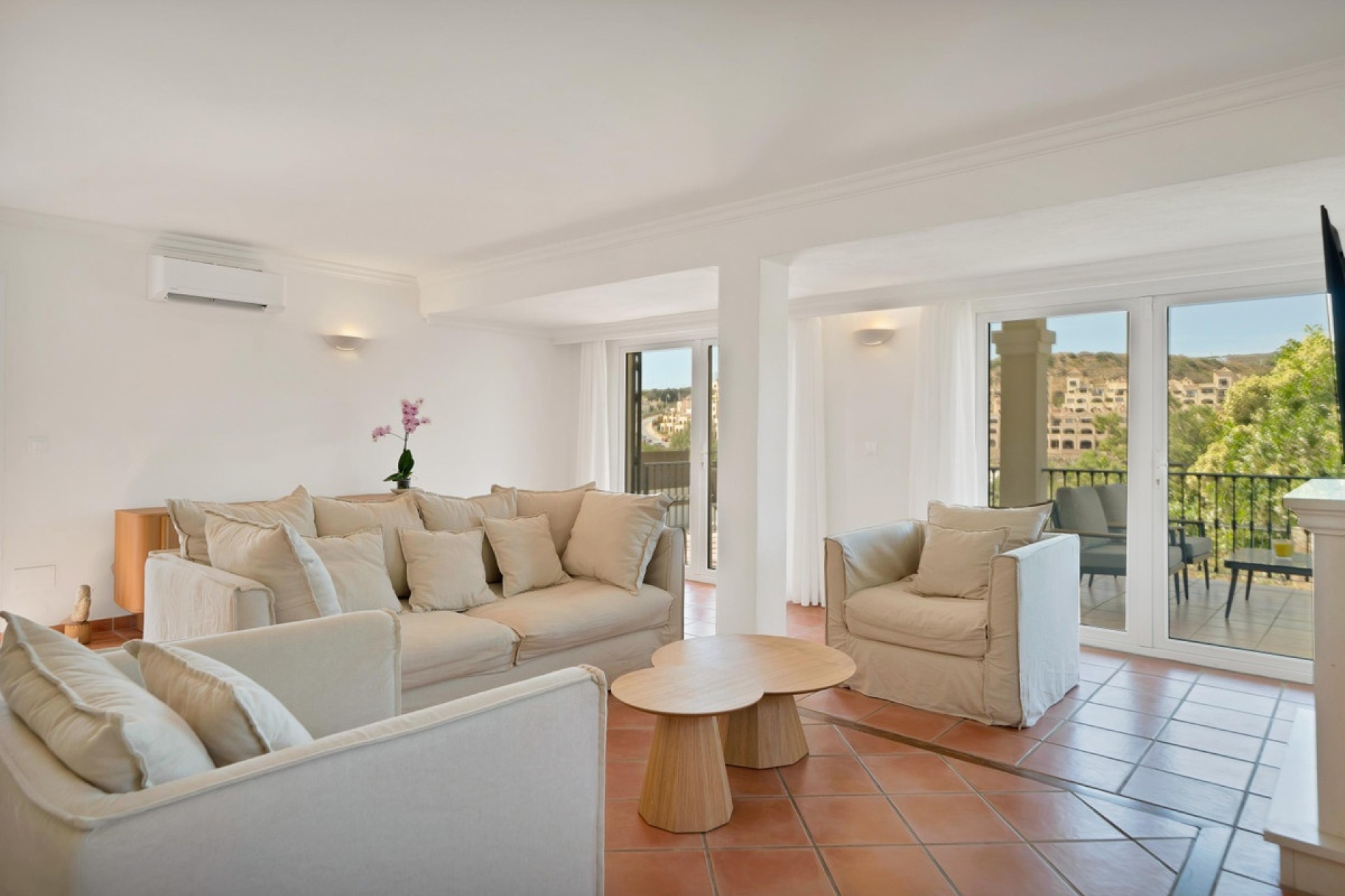 Resale - Villa - Estepona - Valle Romano