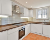 Resale - Villa - Estepona - Valle Romano