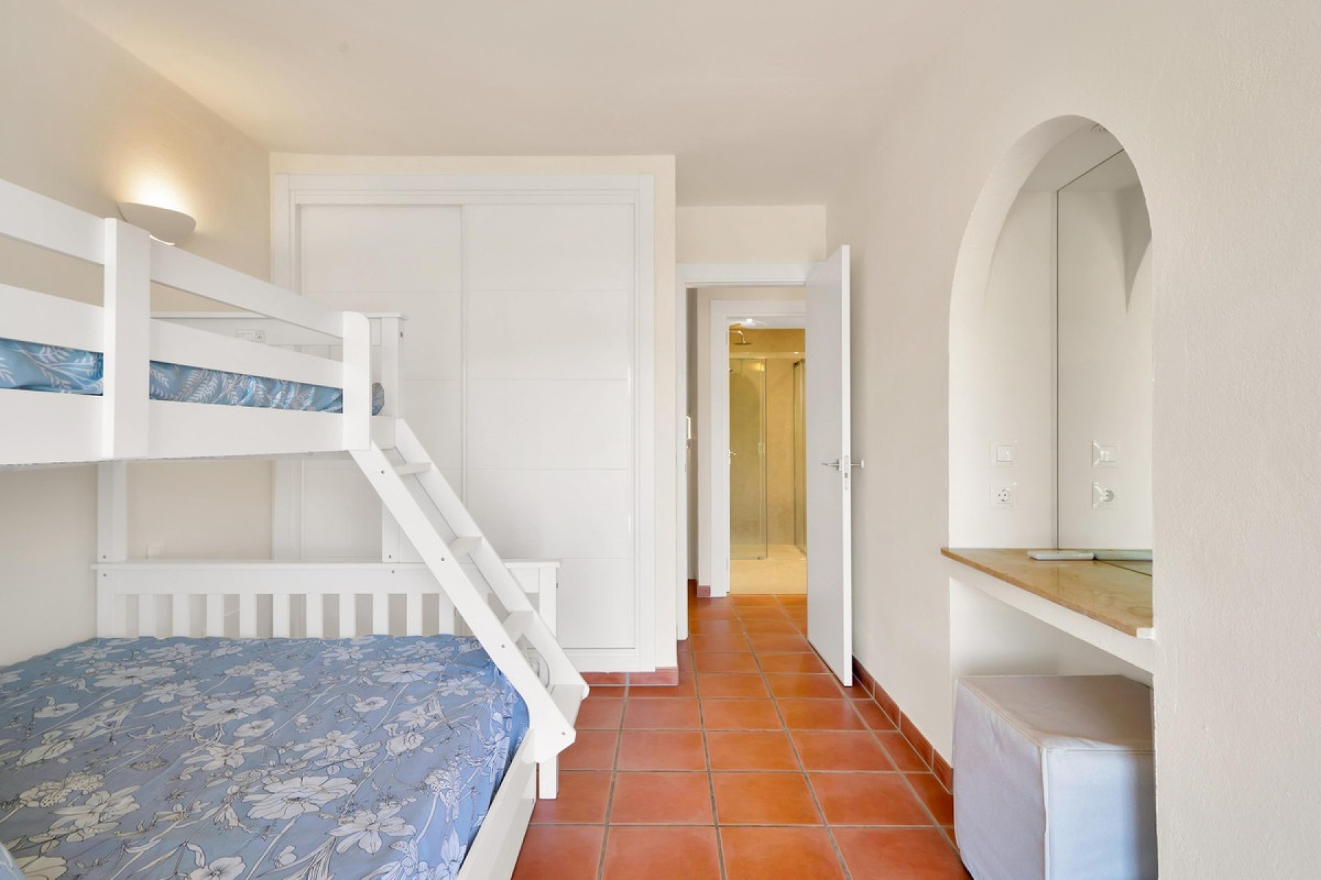 Resale - Villa - Estepona - Valle Romano