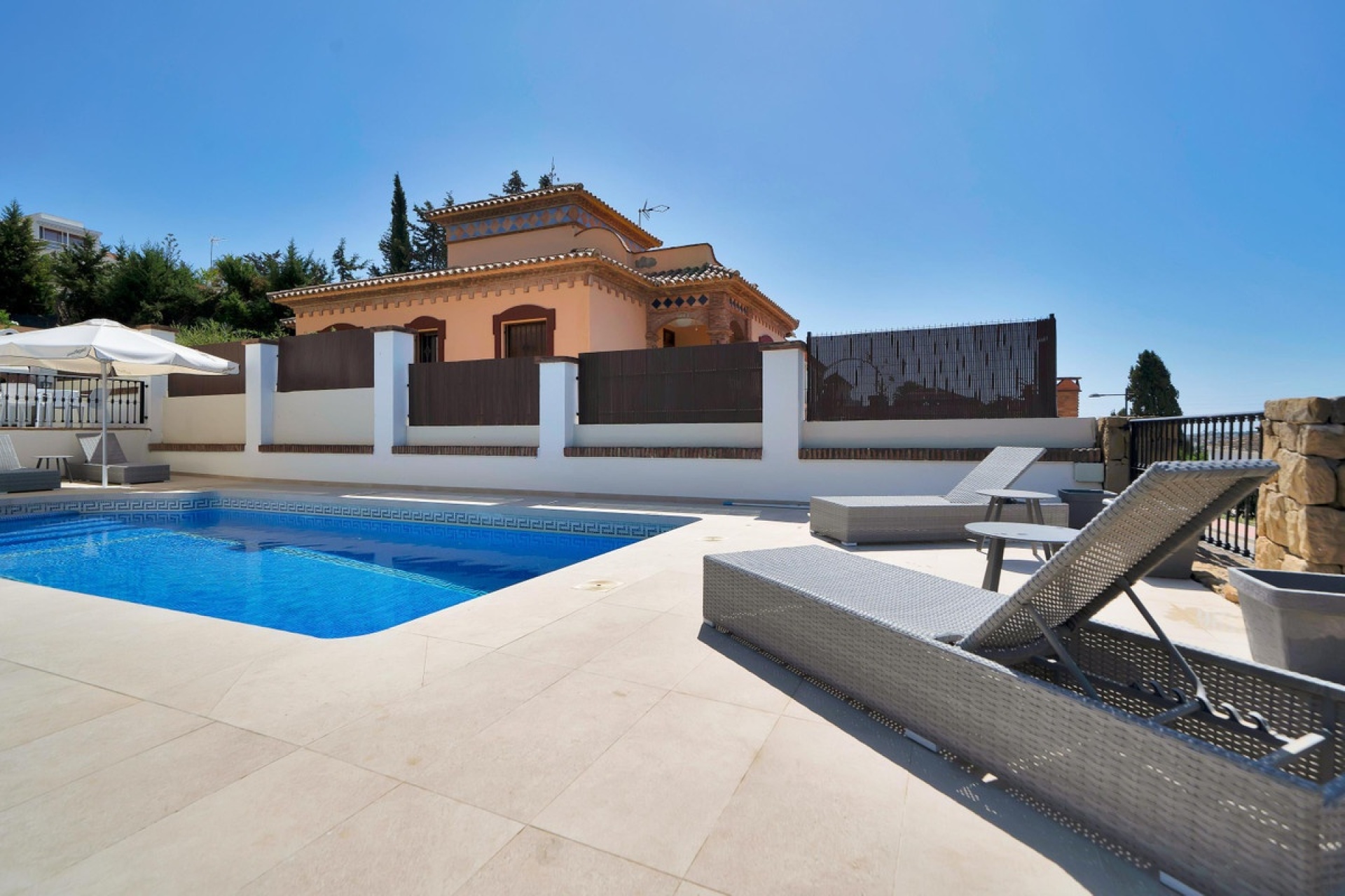 Resale - Villa - Estepona - Valle Romano