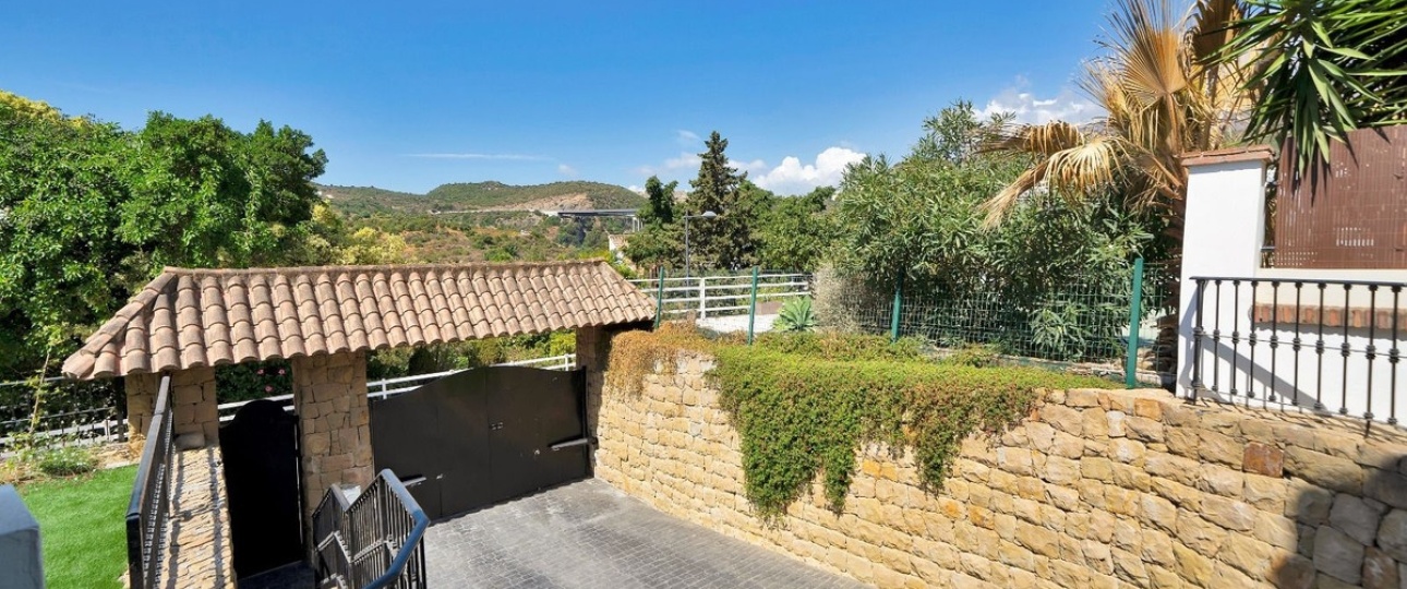 Resale - Villa - Estepona - Valle Romano