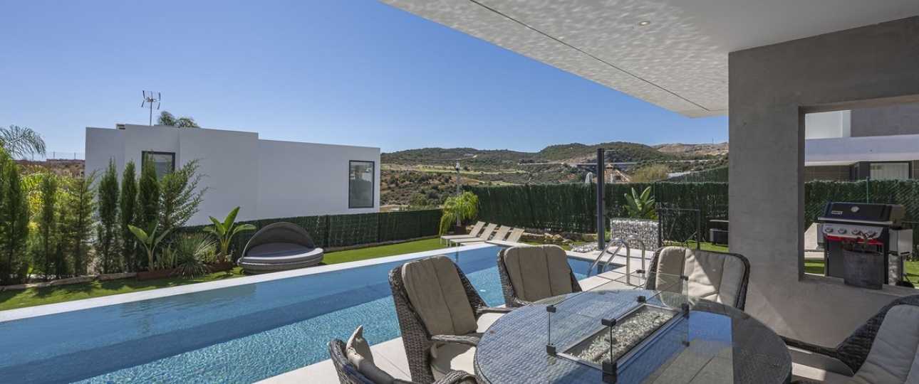 Resale - Villa - Estepona - Valle Romano