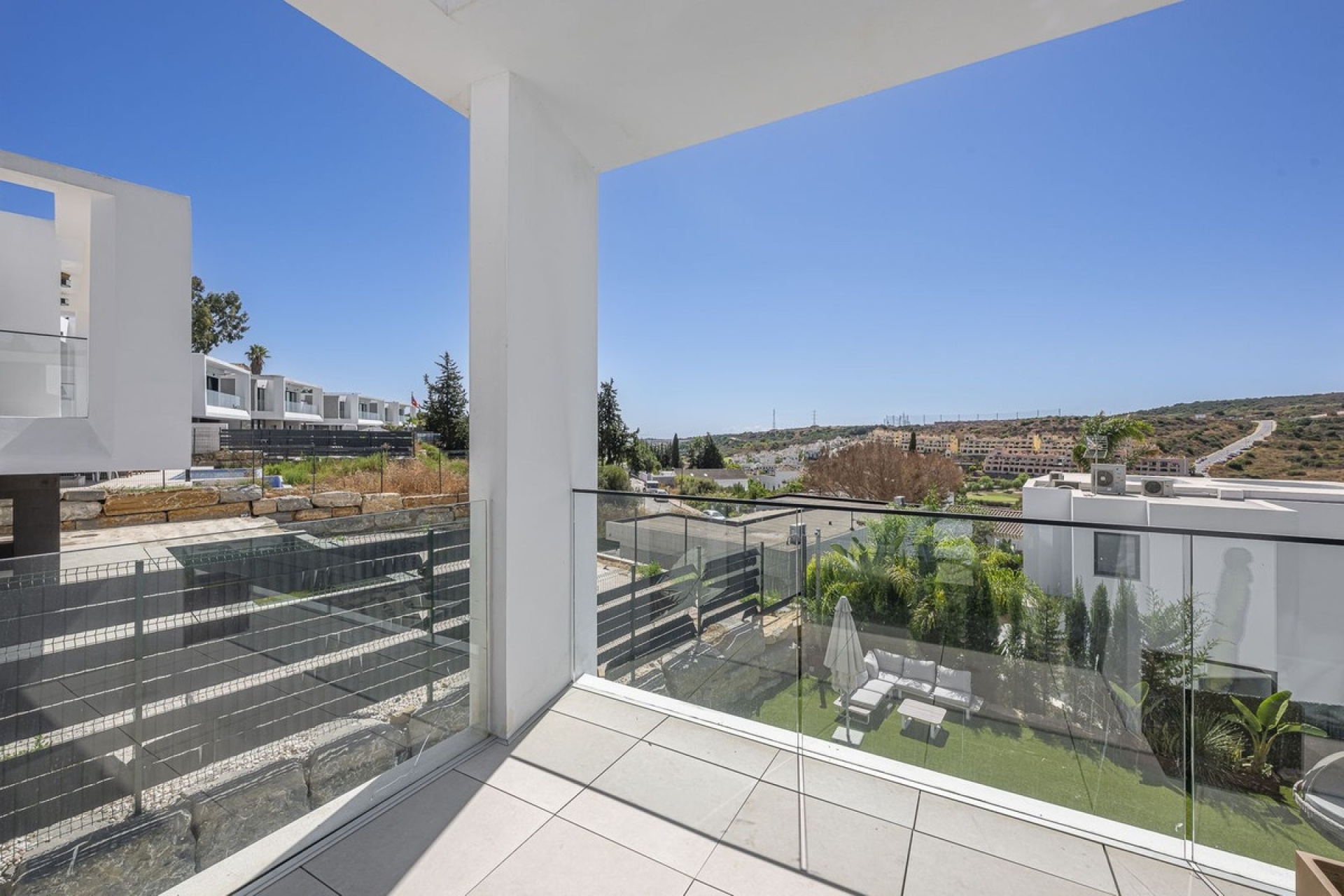 Resale - Villa - Estepona - Valle Romano